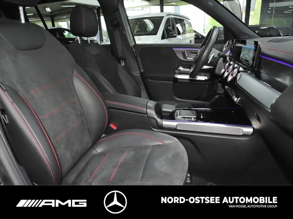 Mercedes-Benz EQB 300 4M AMG PANO KAMERA LED DISTRONIC SITZHZG AMG Line