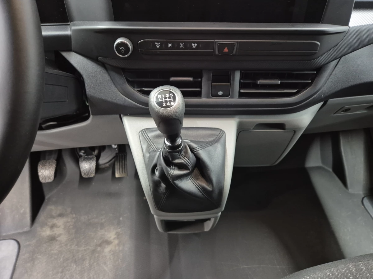 Ford-Transit Custom-image-10