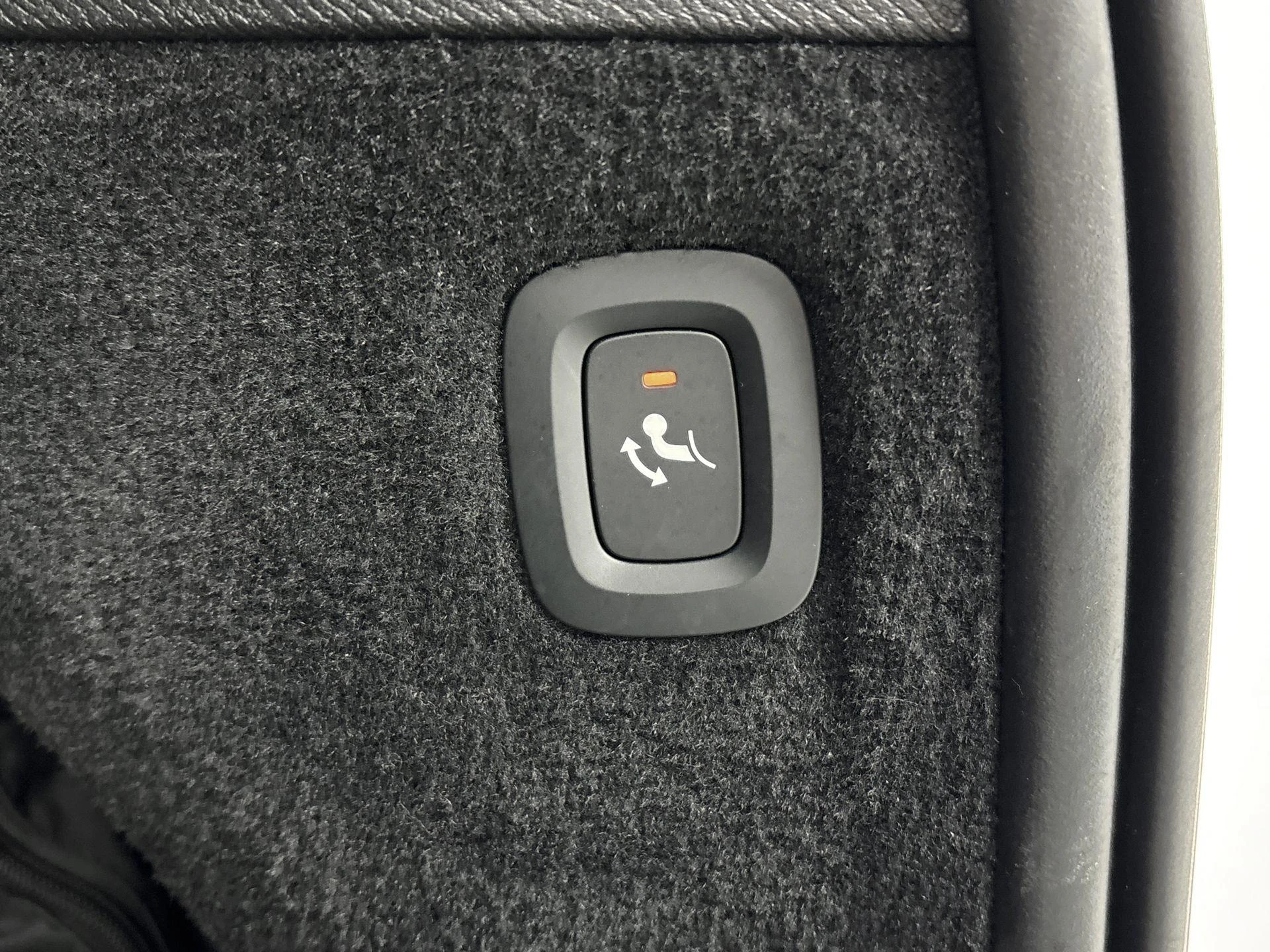 Volvo-XC90-image-8
