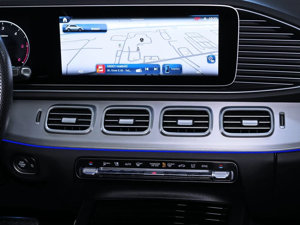 Mercedes-Benz-GLE 300 d-image-10