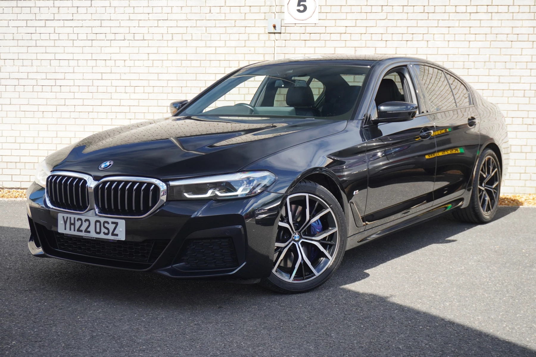 BMW-5 Series-image-51