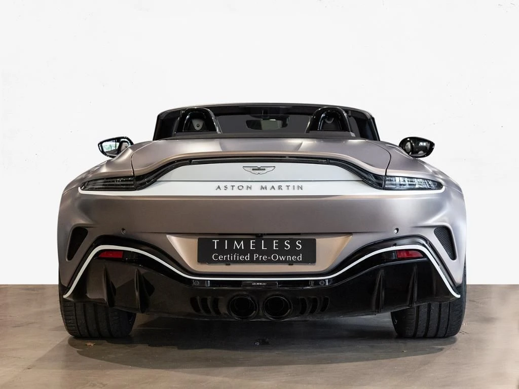 Aston Martin-V12 Vantage-image-19