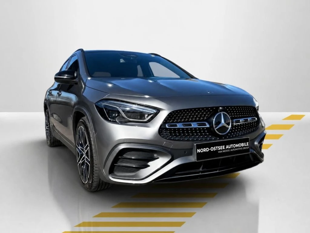 Mercedes-Benz-GLA 200 d-image-17