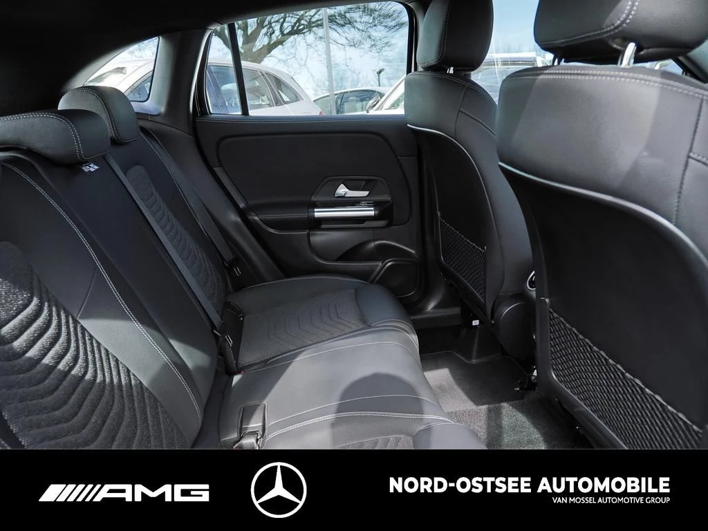 Mercedes-Benz-GLA-image-11