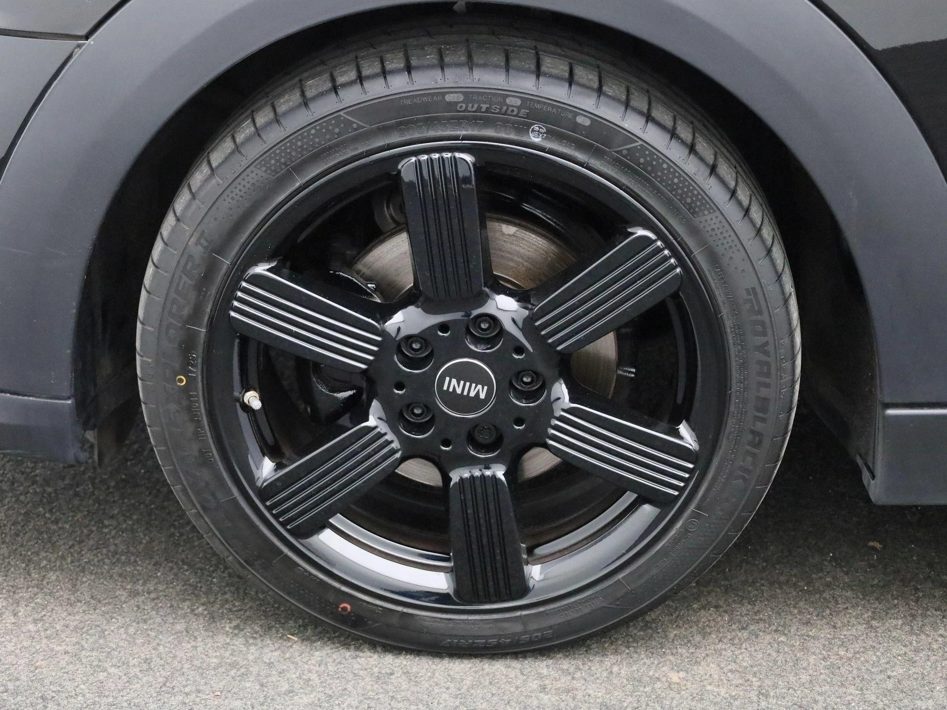 MINI-Cooper-image-11