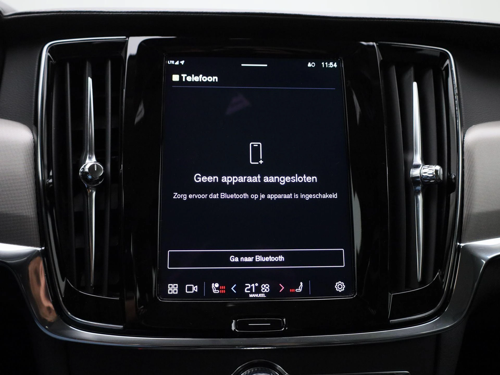 Volvo-V90-image-25