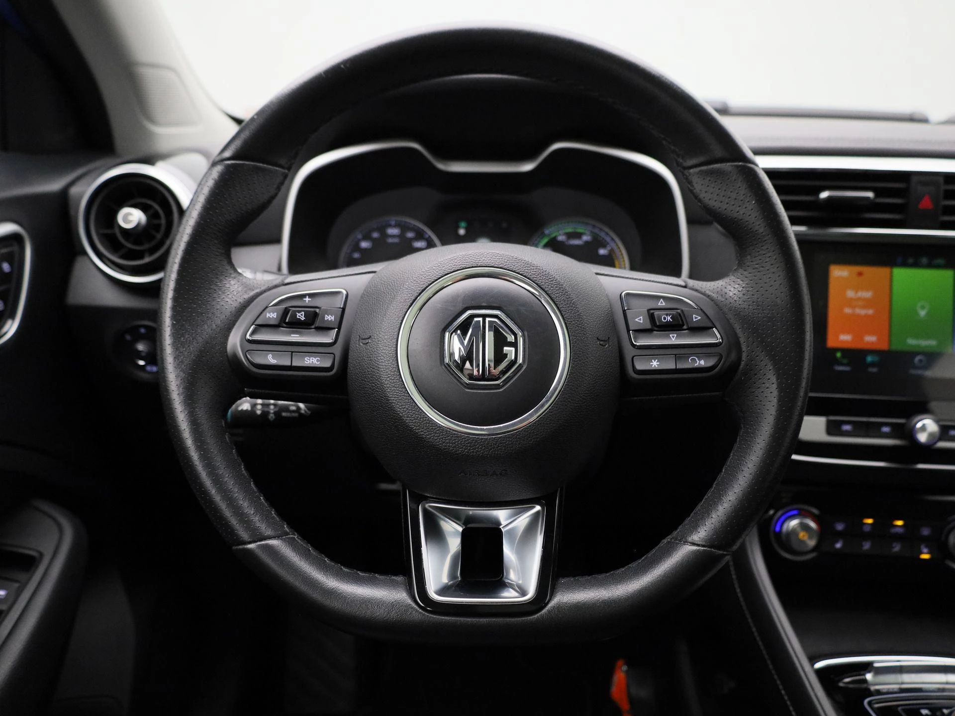 MG-ZS EV-image-6