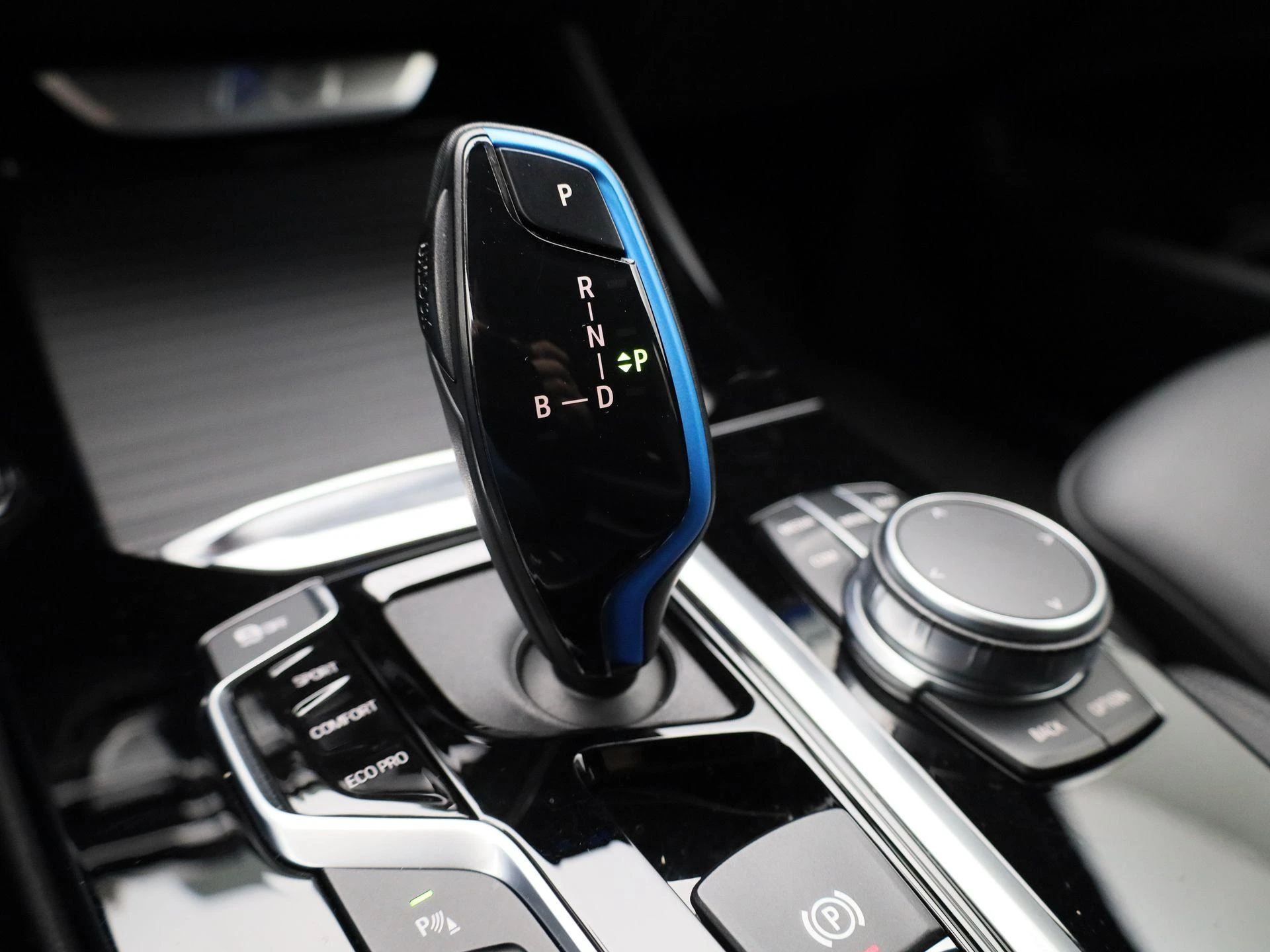 BMW-iX3-image-24