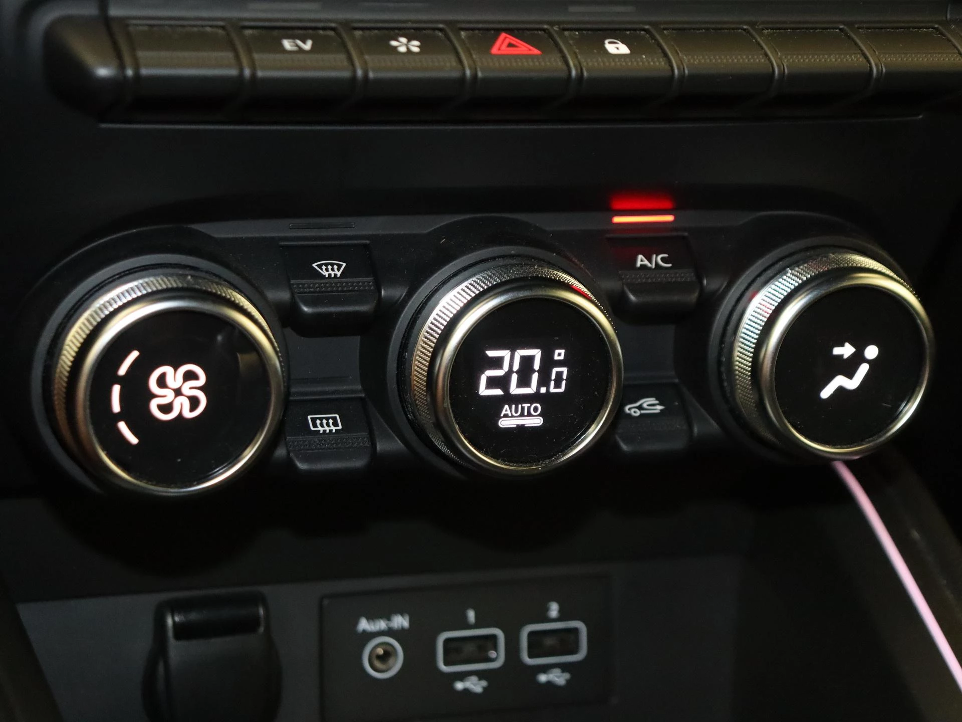 Renault-Clio-image-17