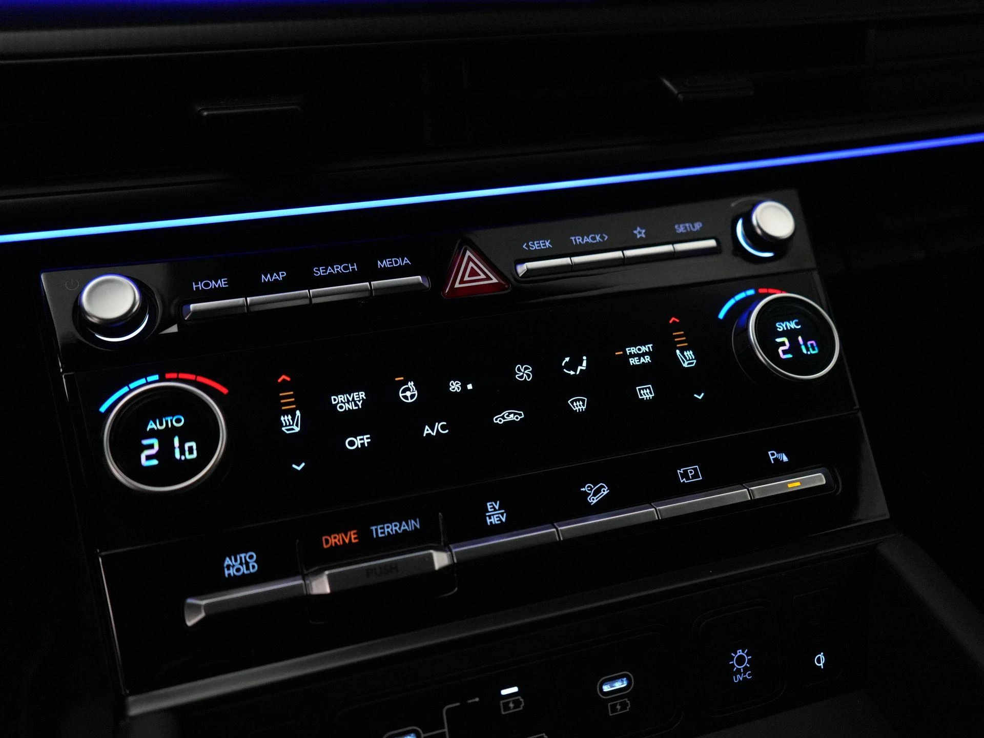 Hyundai-Santa Fe-image-18