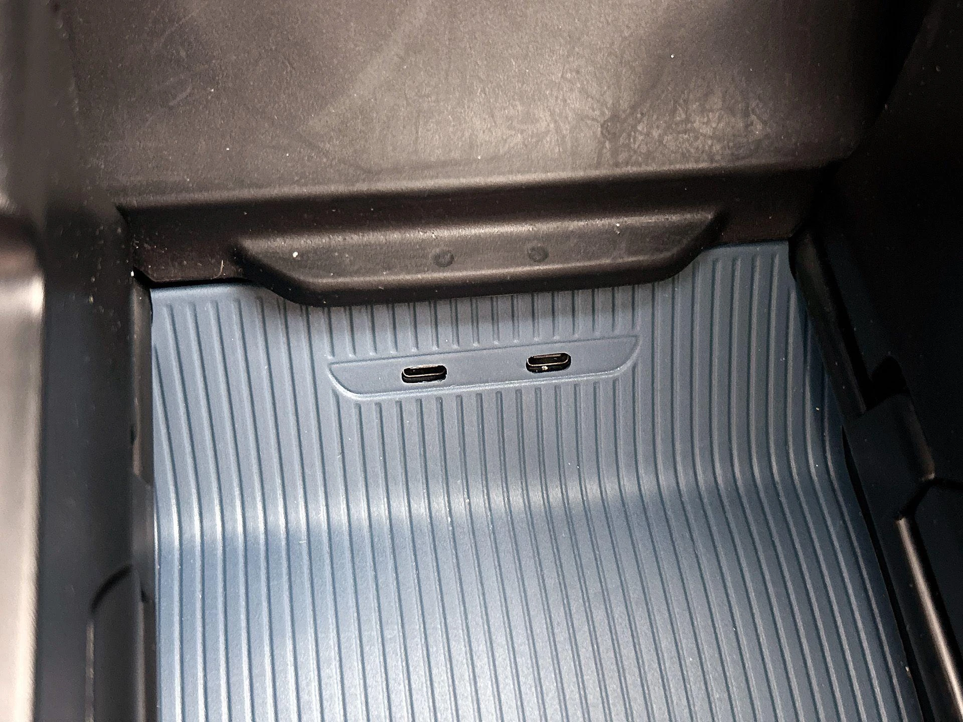 Volvo-EX30-image-48