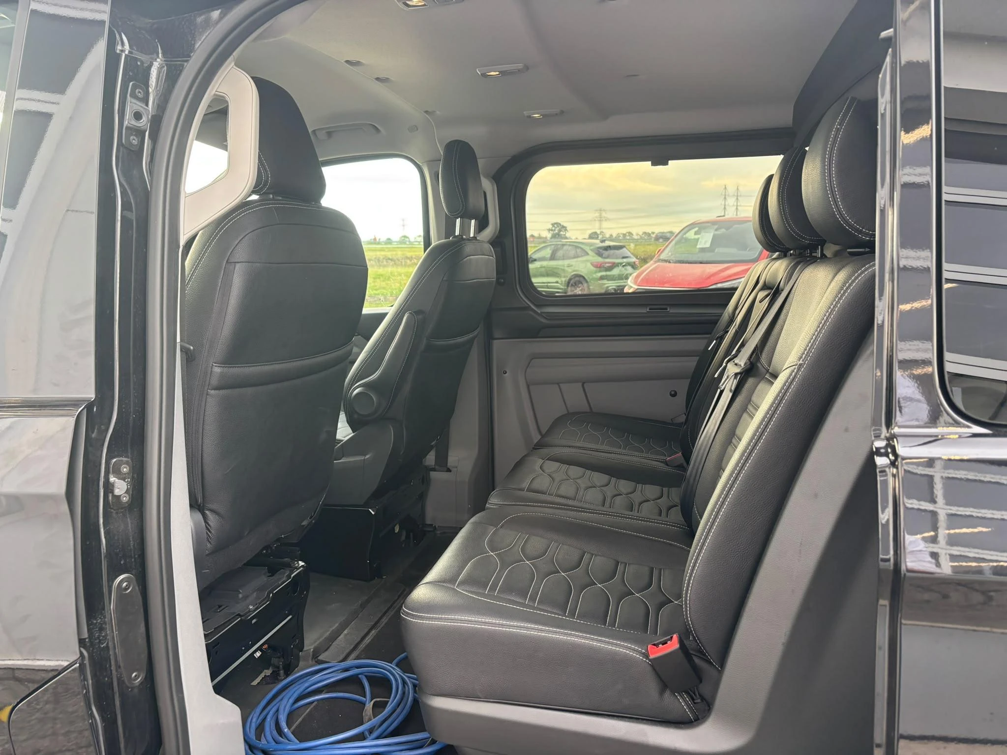 Ford-Transit Custom-image-7