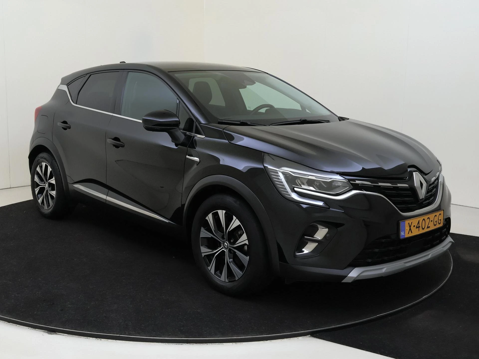 Renault-Captur-image-2