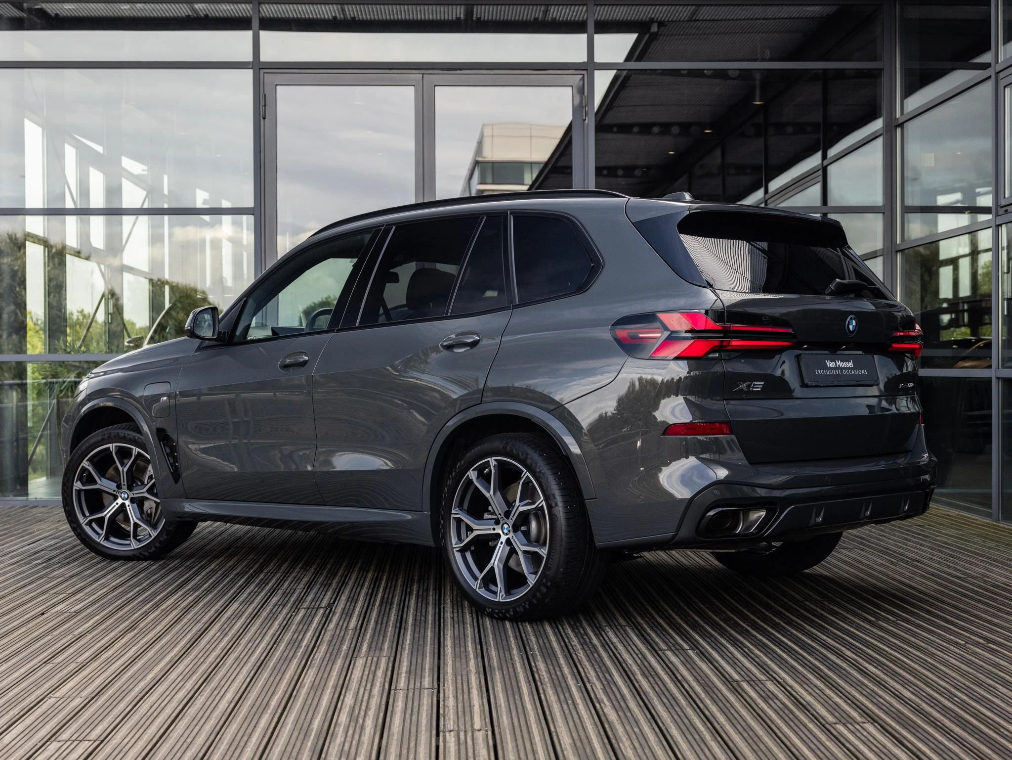 BMW-X5-image-3