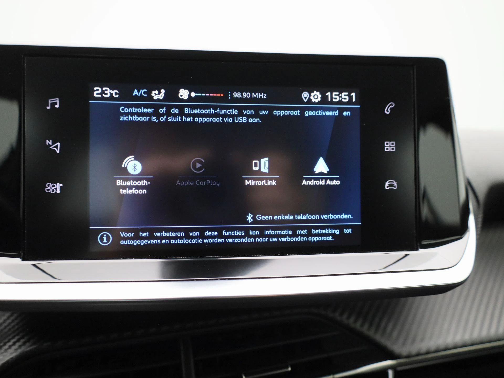 Peugeot-208-image-15