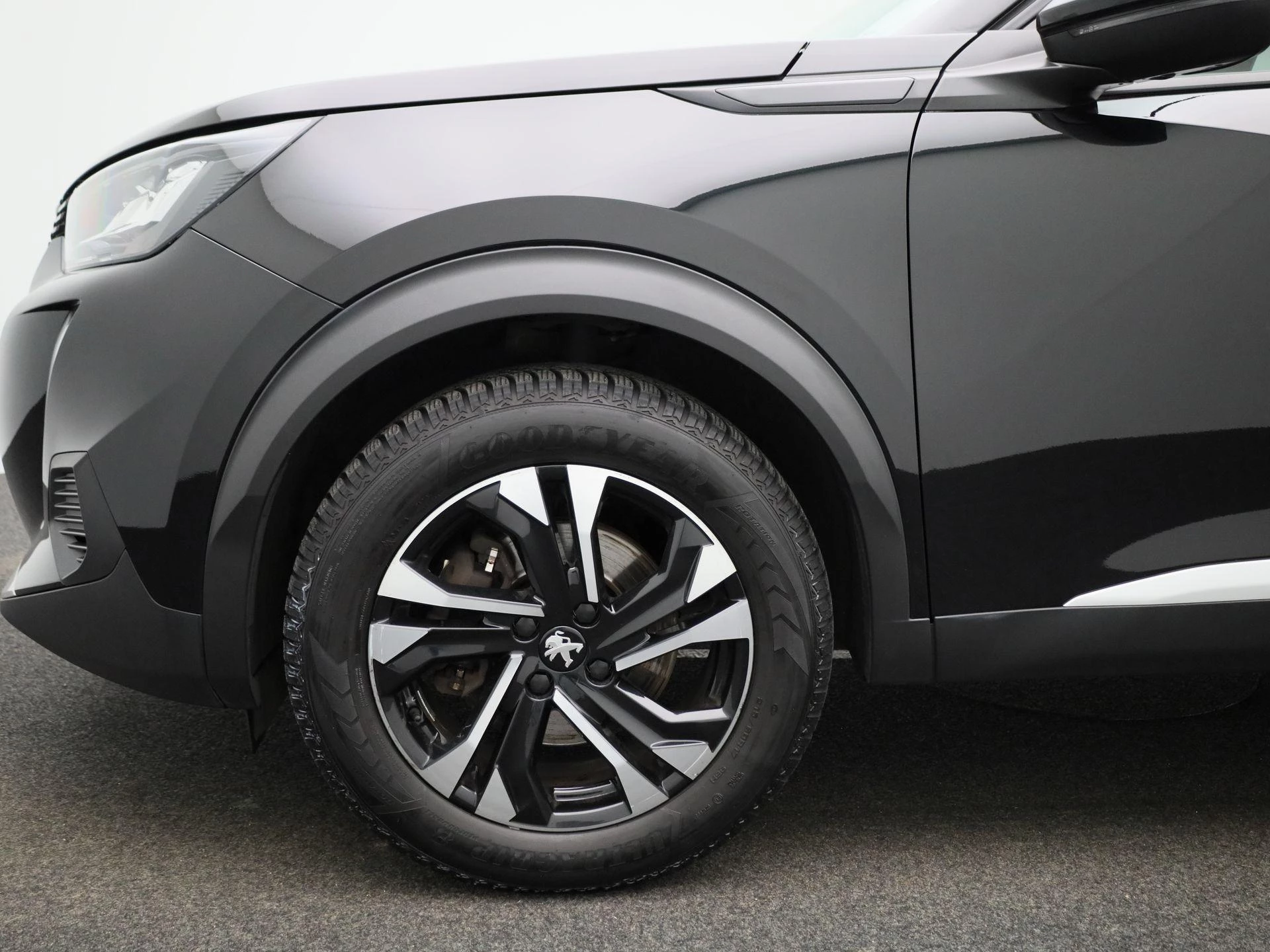 Peugeot 2008 1.5 BlueHDi 96kW S&S EAT8 Allure