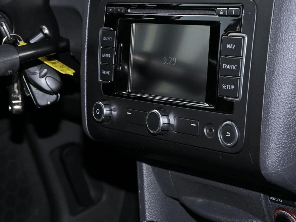 Volkswagen-Caddy-image-14