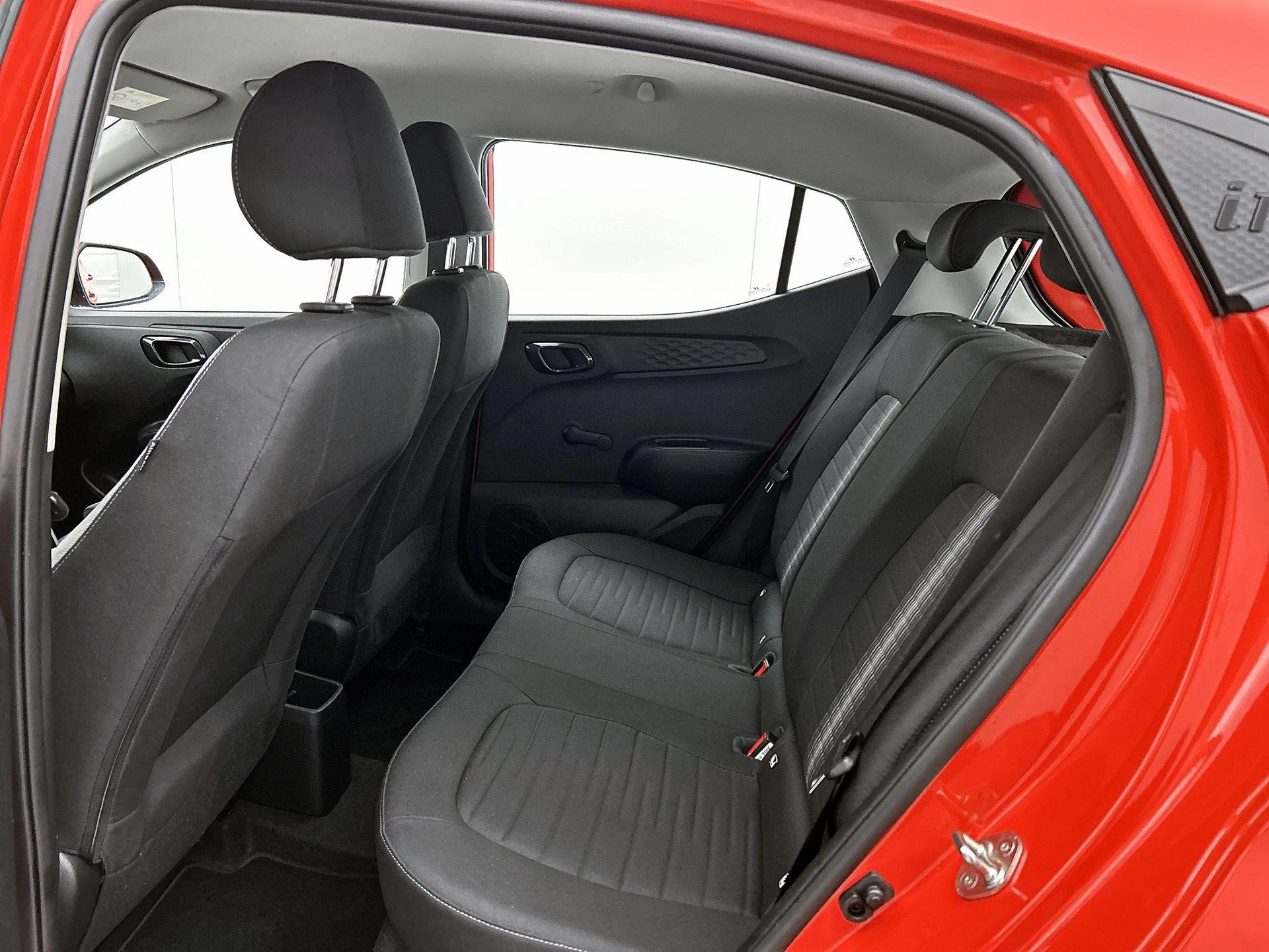 Hyundai-i10-image-25