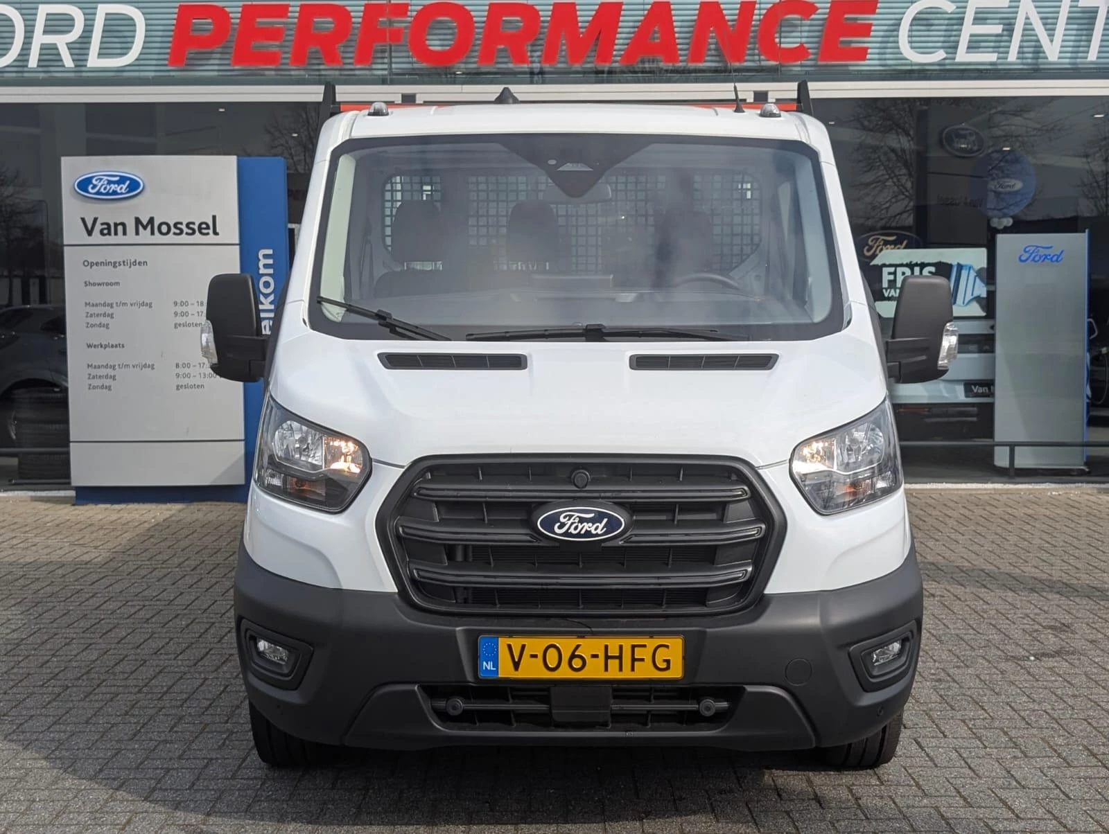 Ford-Transit-image-8