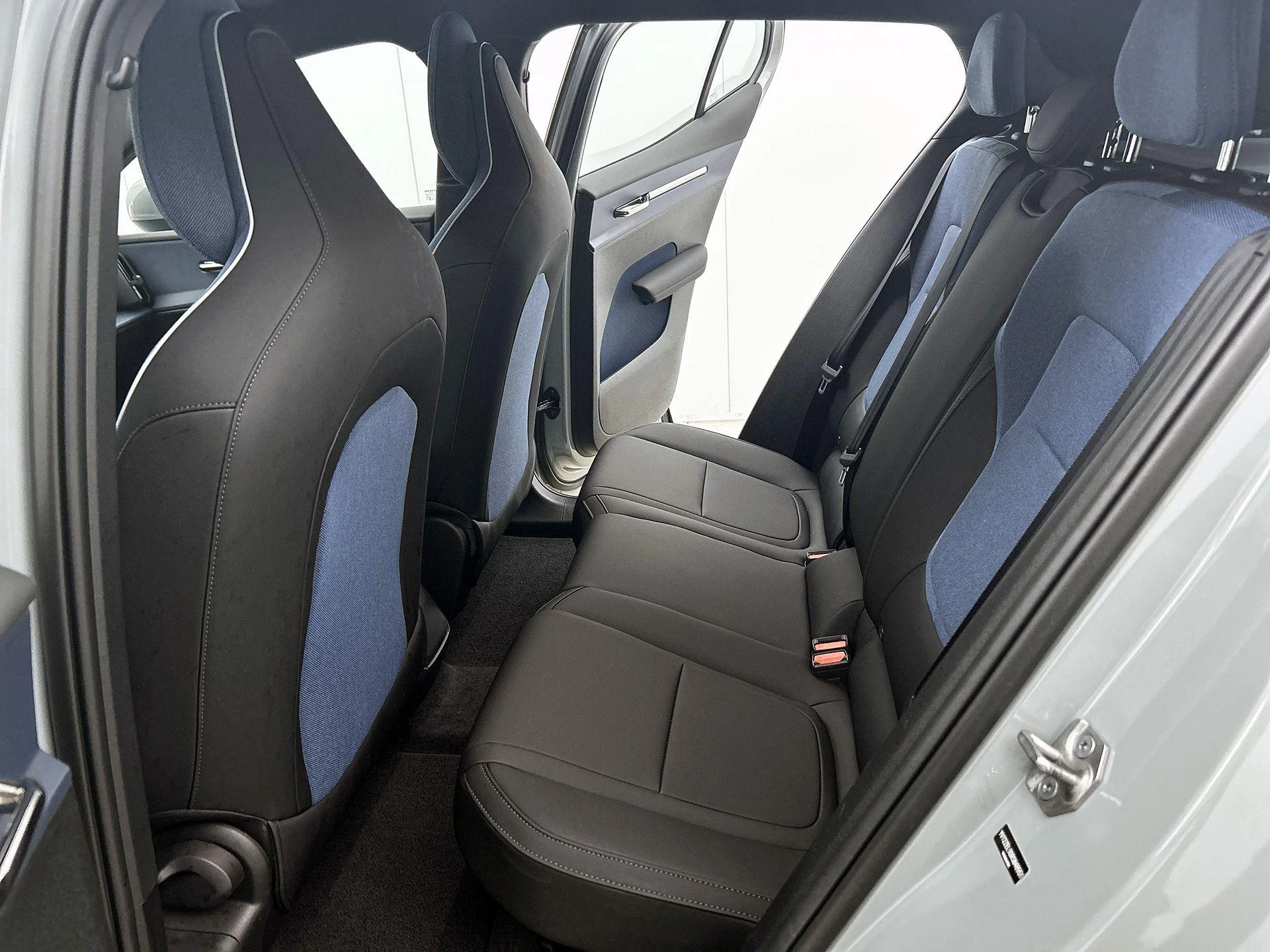Volvo-EX30-image-27