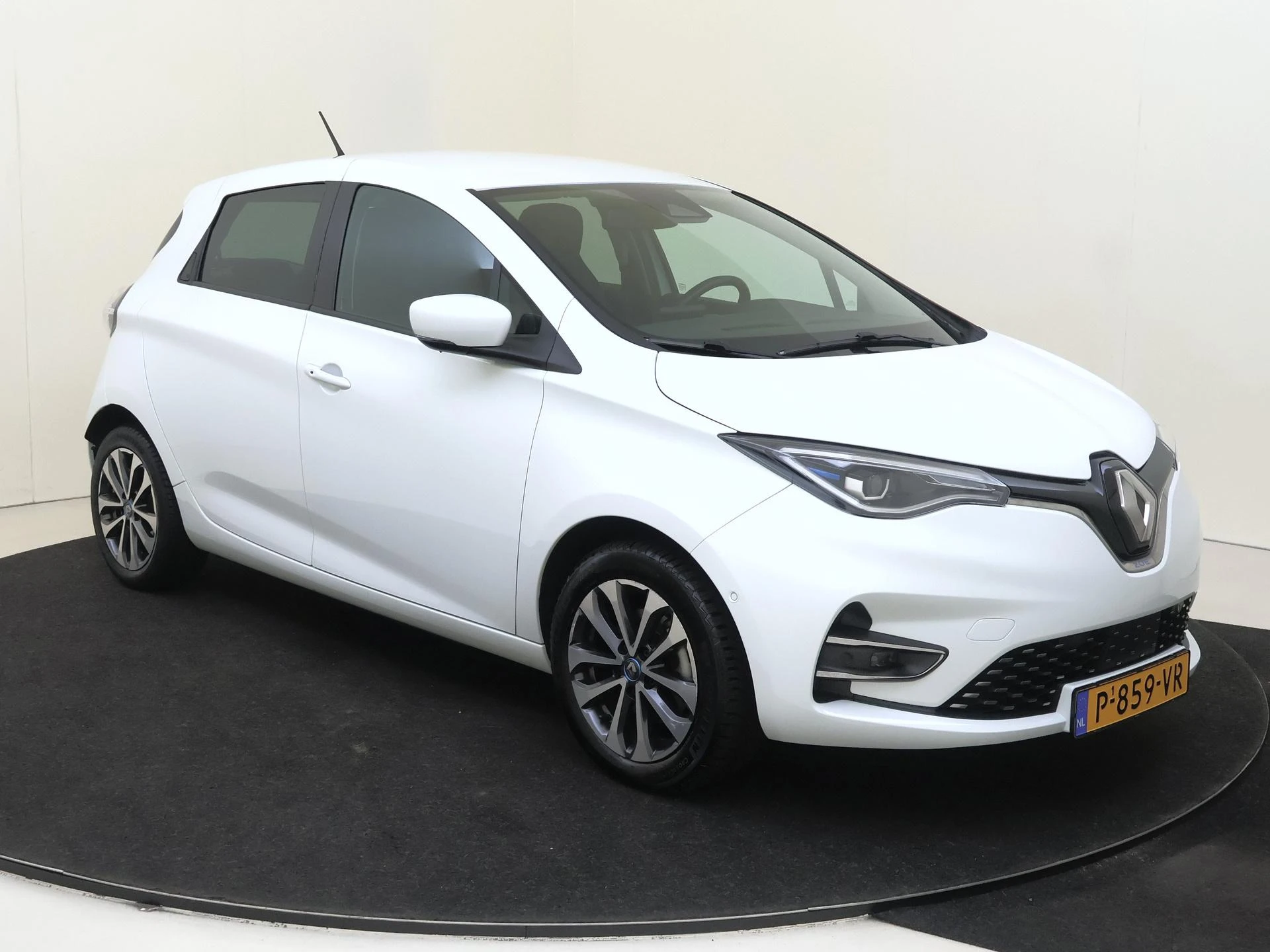Renault-ZOE-image-2