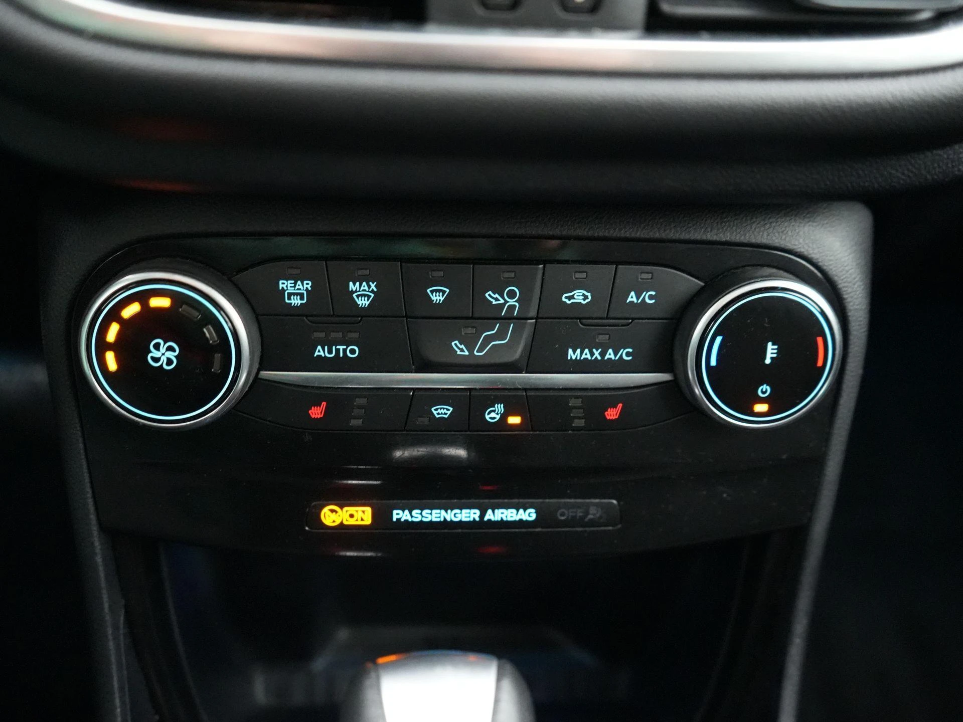 Ford Puma Titanium Automaat|Wireless Charging|Winterpack