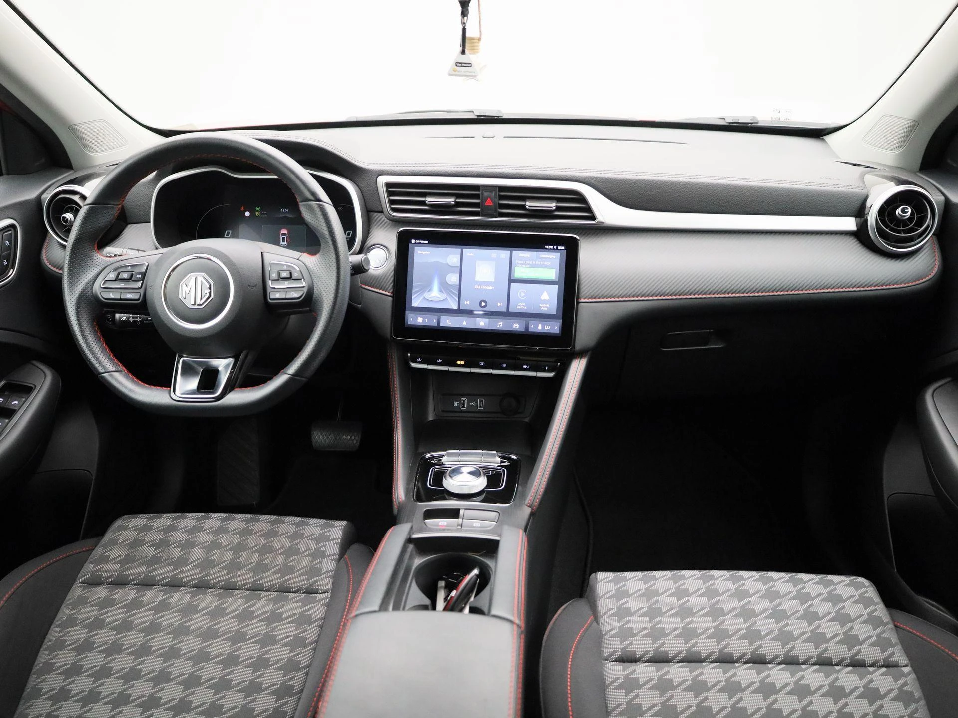 MG-ZS-image-34