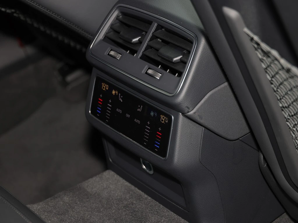 Audi-A6-image-18