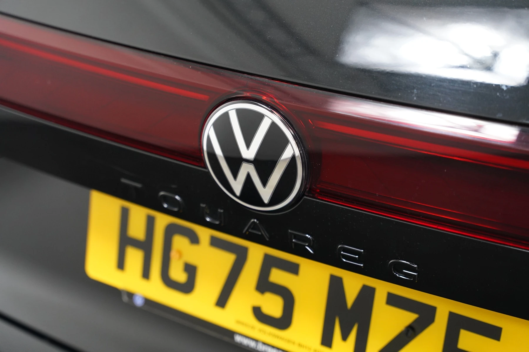 Volkswagen-Touareg-image-37