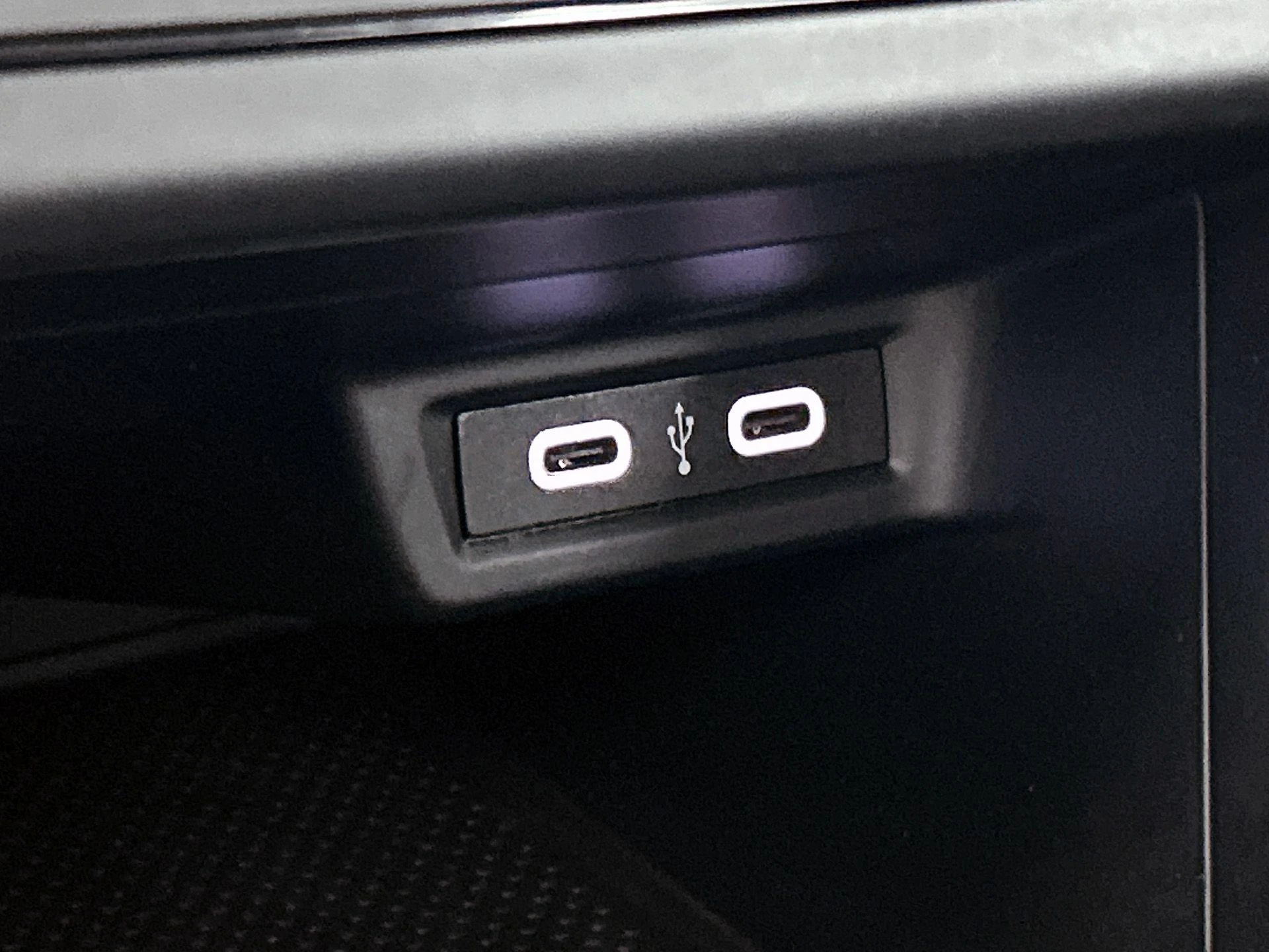 Volkswagen-Polo-image-26