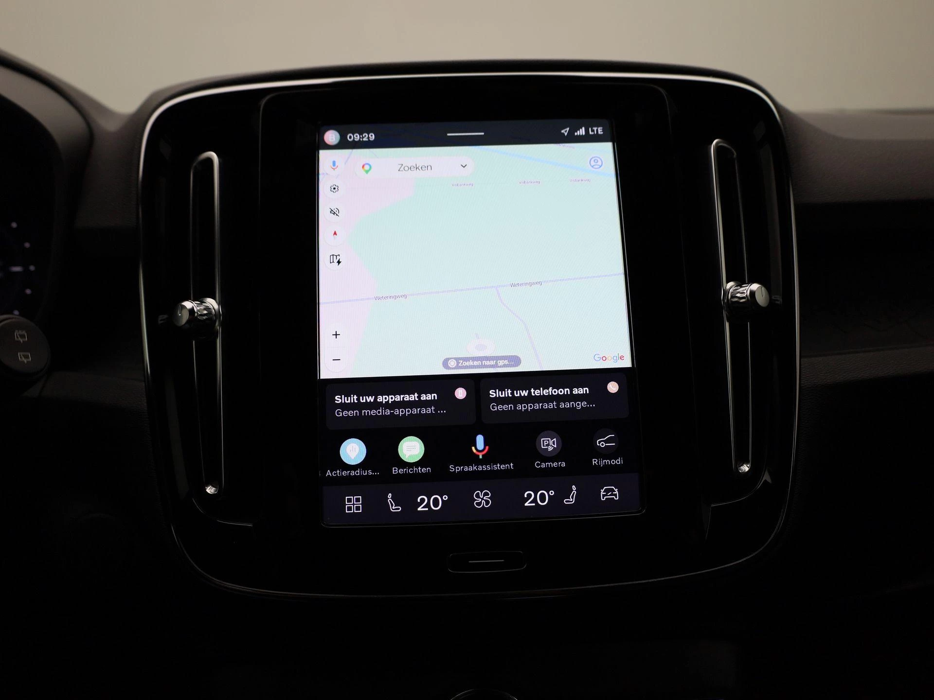Volvo-XC40-image-15