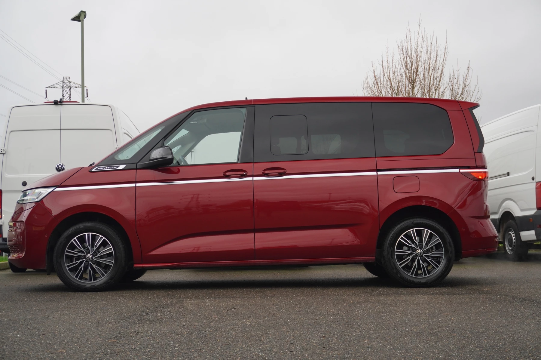 Volkswagen-Multivan-image-36