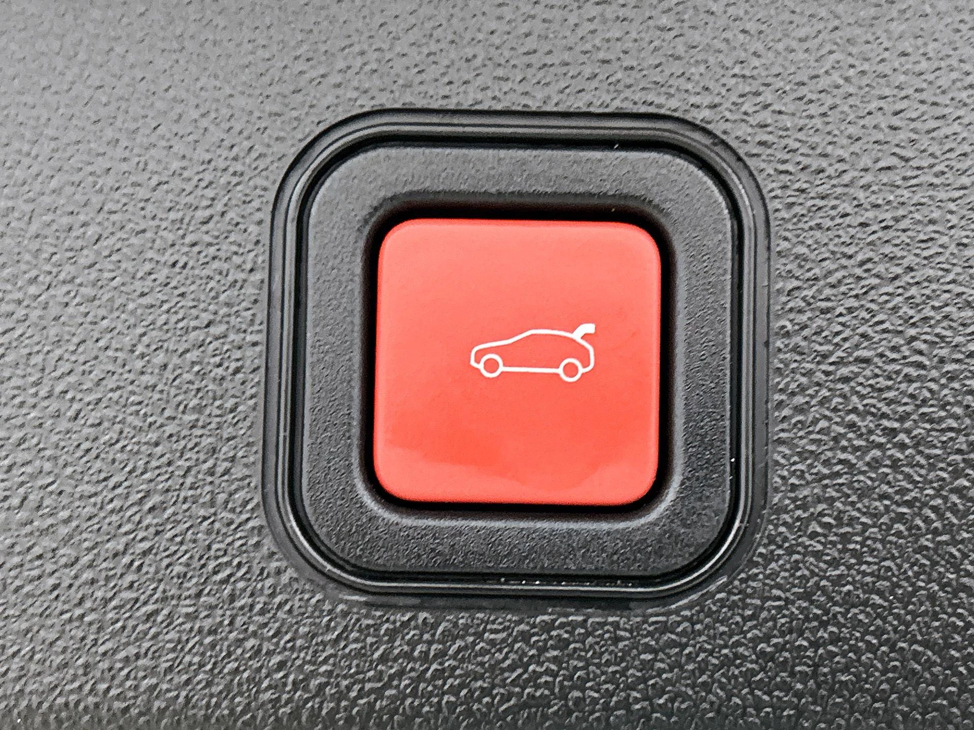 Jeep-Avenger-image-19