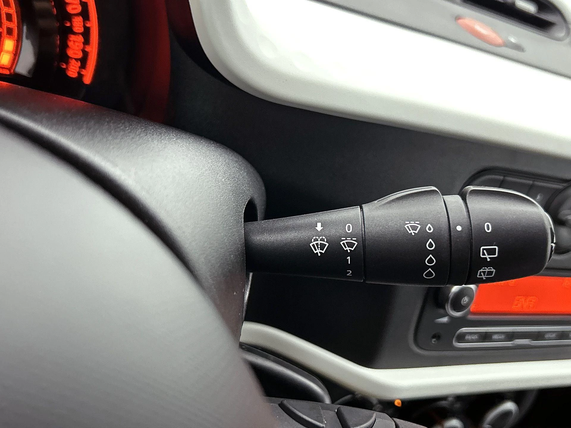 Renault-Twingo-image-8