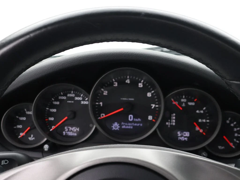 Porsche-911-image-17