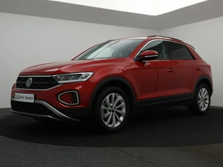 Volkswagen T-Roc 1.5 TSI Life DSG 150PK *AUTOMAAT*CAMERA*ADAPTIVE CRUISE CONTROLE*PDC*...*