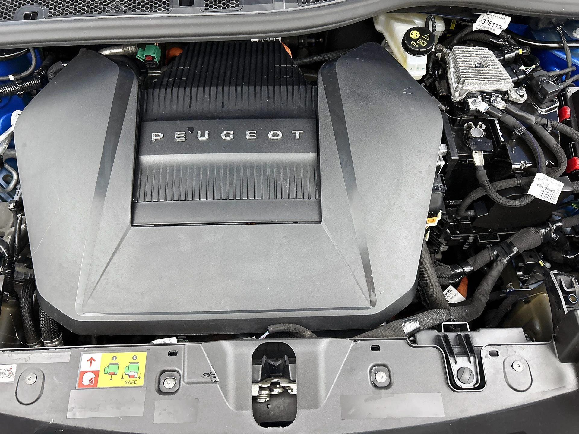 Peugeot e-2008 EV GT Pack 50 kWh