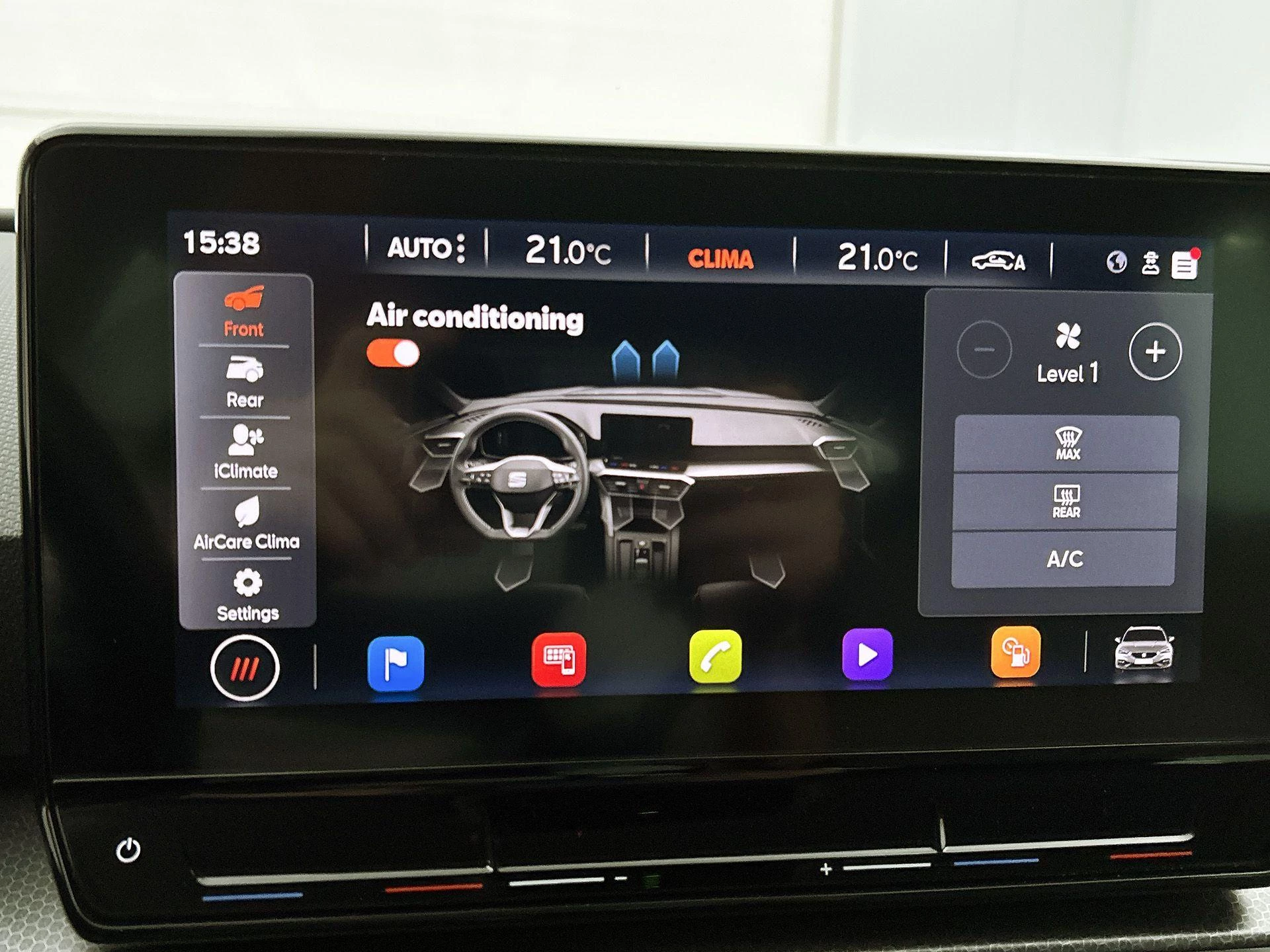 SEAT-Leon-image-18