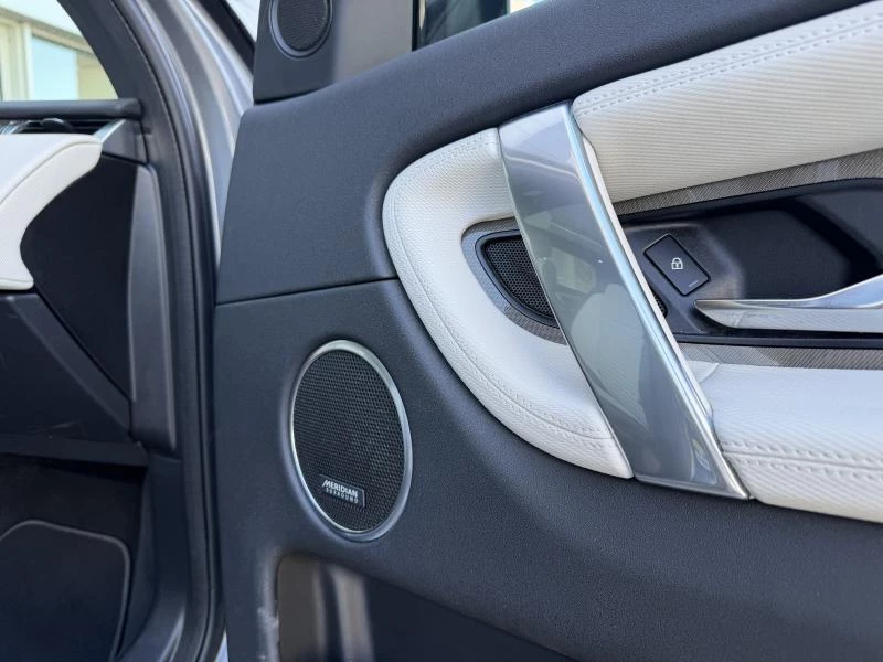 Land Rover-Discovery Sport-image-24