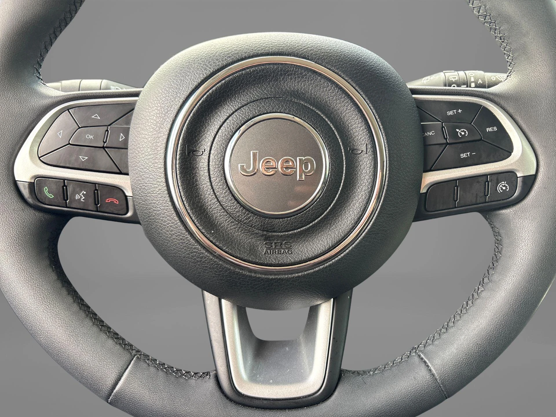 Jeep-Renegade-image-9