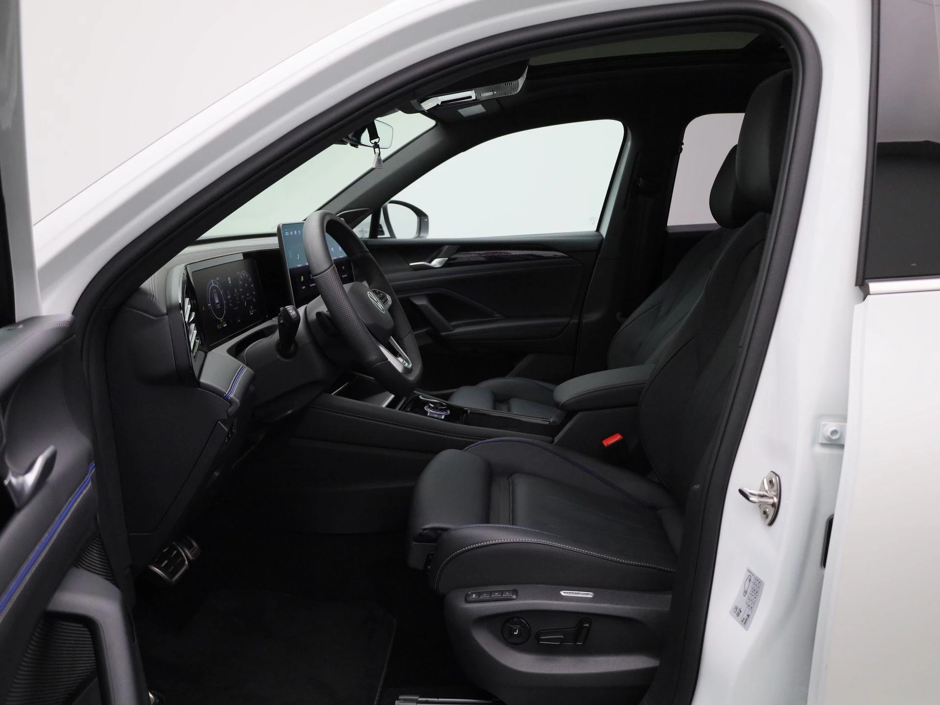 Volkswagen Tiguan 1.5 eHybrid R-Line Edition 272 PK |