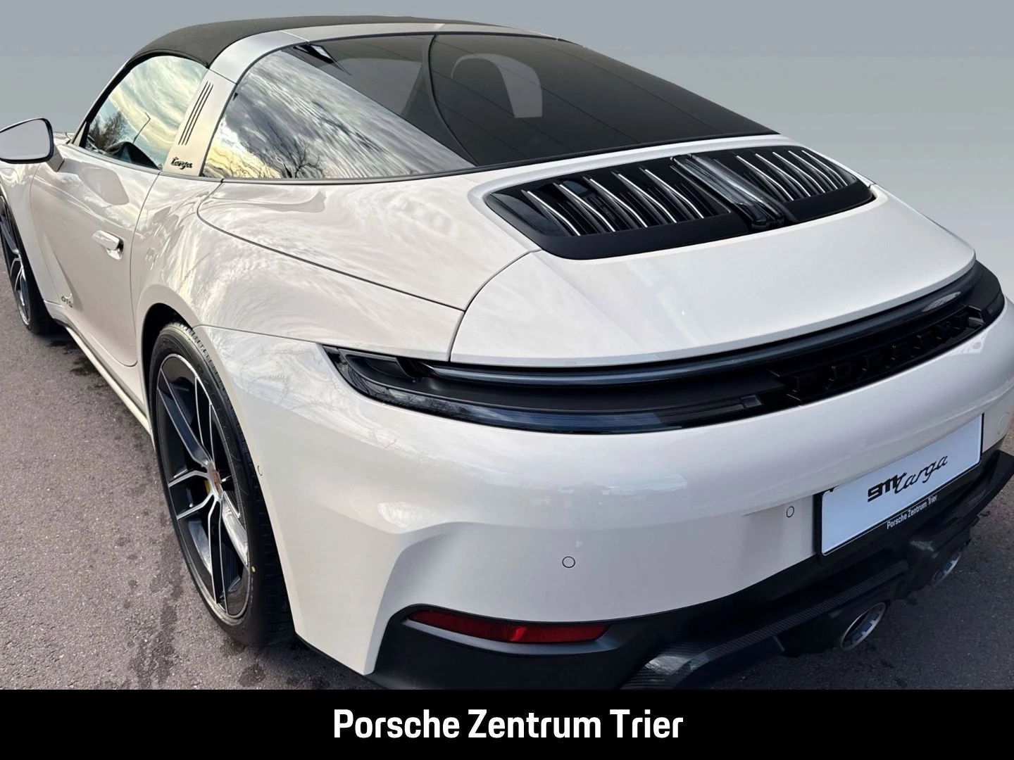 Porsche 911 992 Targa 4 GTS Burmester Clubleder LED