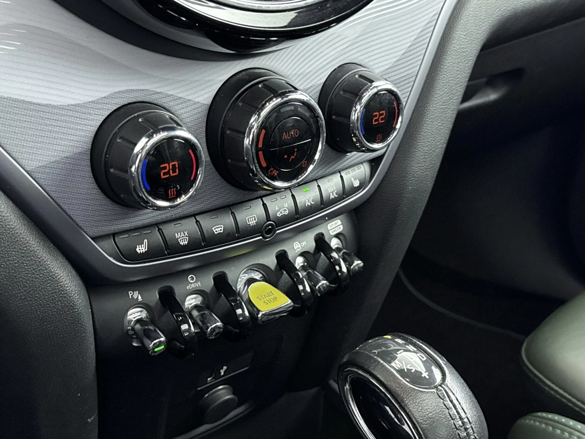 MINI-Countryman-image-22