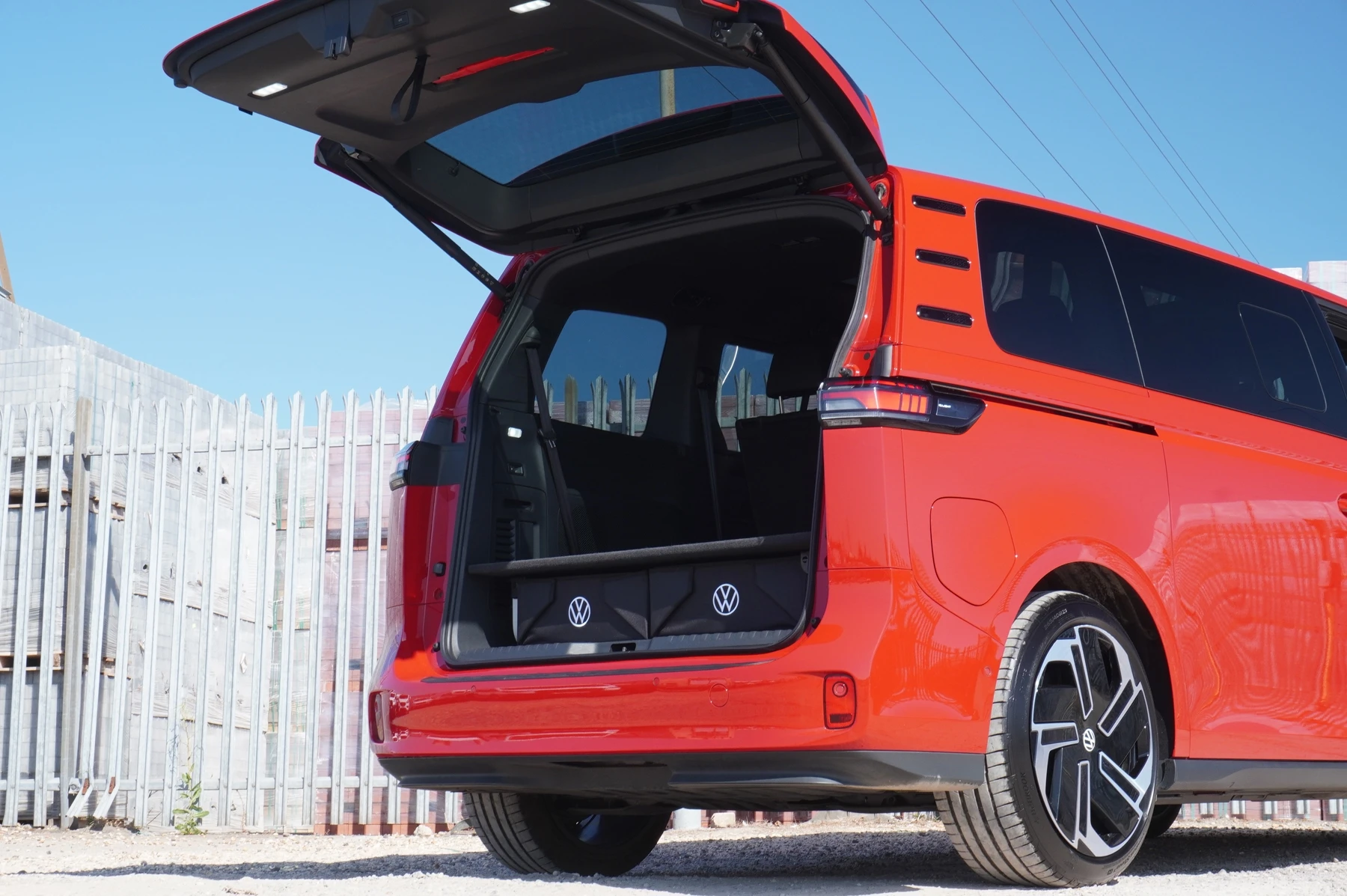 Volkswagen-ID. Buzz-image-20