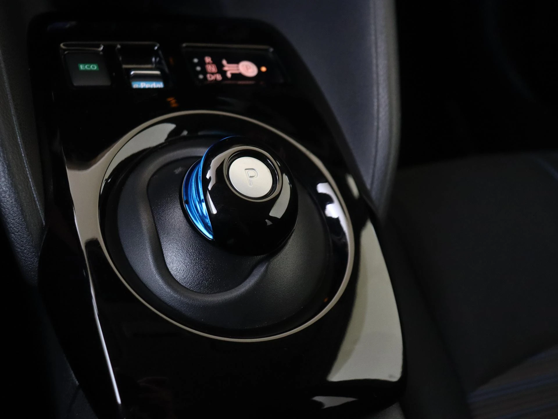 Nissan-Leaf-image-13