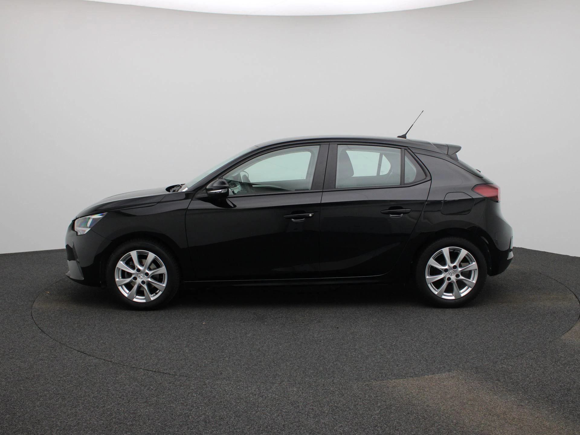 Opel-Corsa-image-3