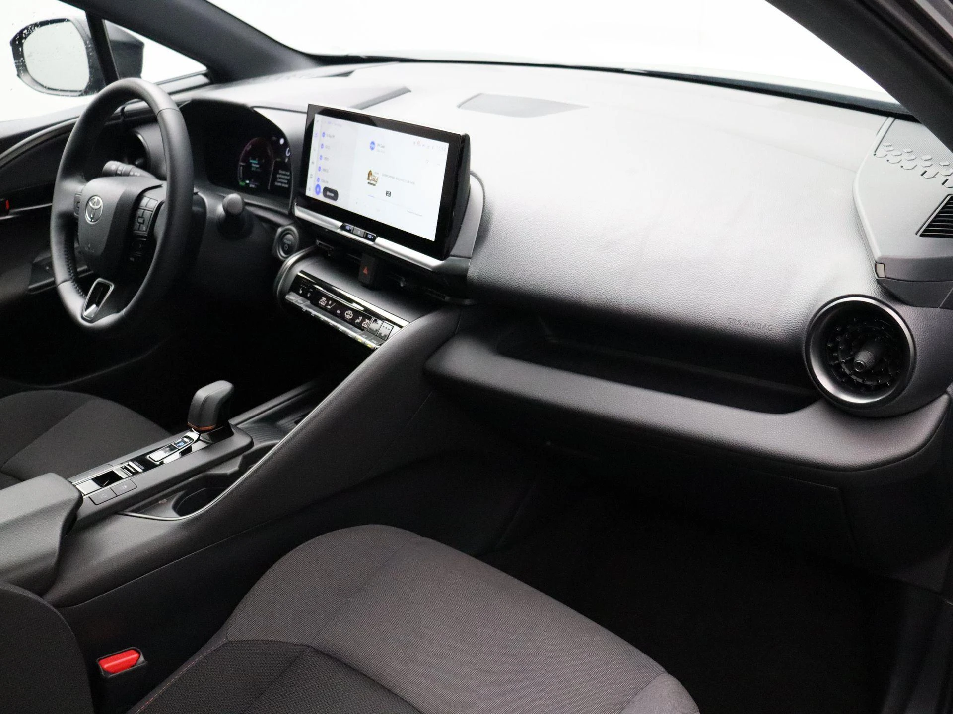Toyota-C-HR-image-25