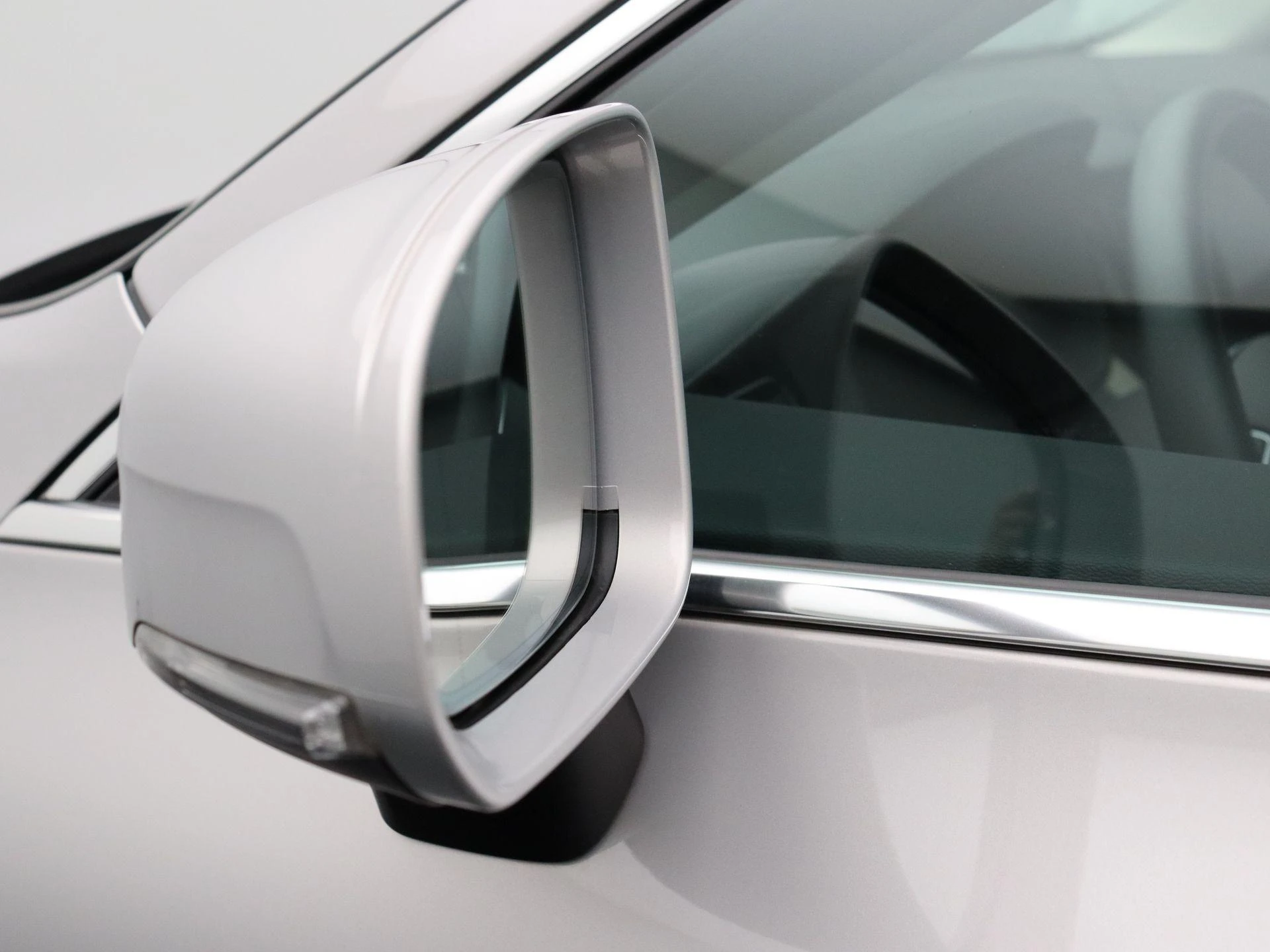 Volvo-XC60-image-10
