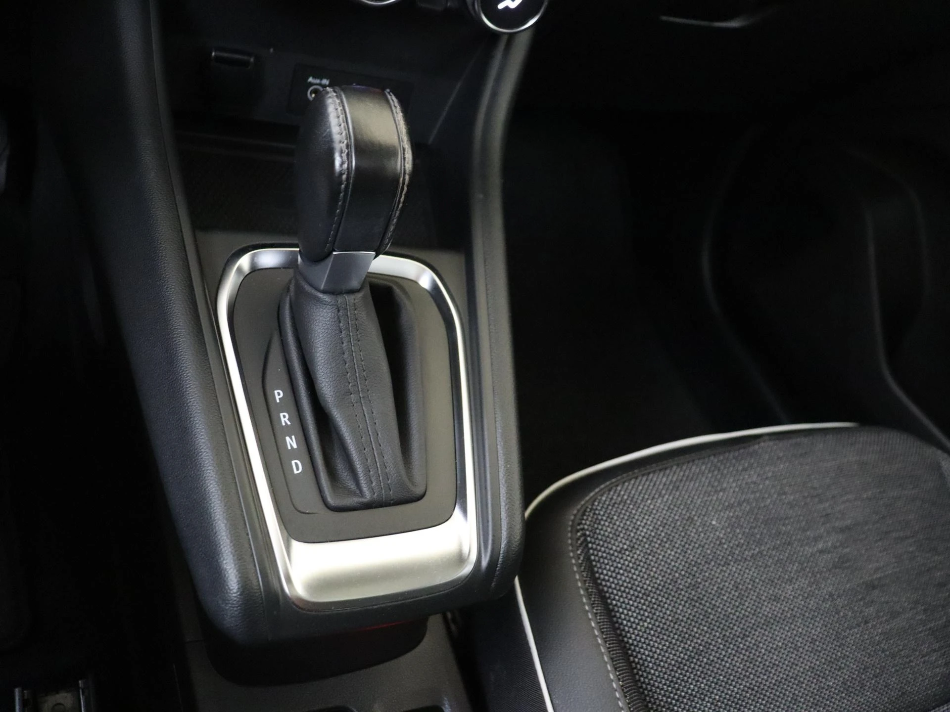 Renault-Captur-image-16
