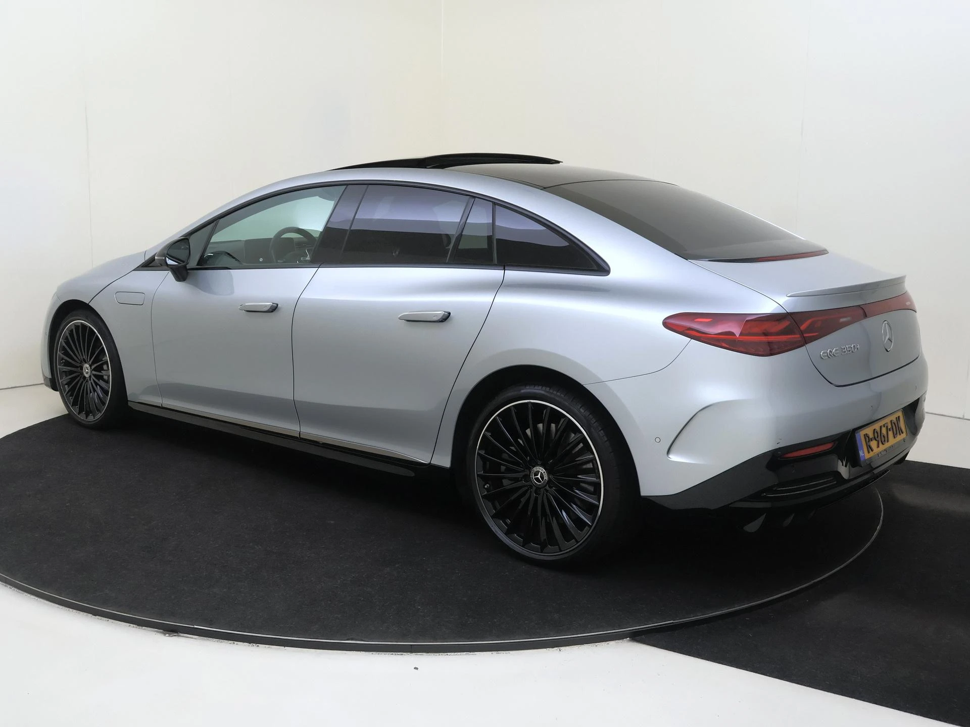 Mercedes-Benz EQE 350+ Launch Edition AMG Line 91 kWh